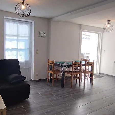 Holiday home Maison De Charme A Domino, Oleron - Ideale Pour Familles Et Amis, 4 Pers, Proche Plages Et Marche - Fr-1-778-27 *